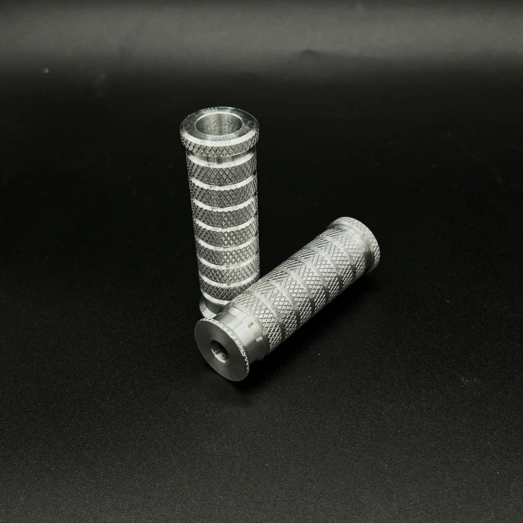 Product image 4 for Universal Motorrad Fußrasten Fußstützen RACE 75mm