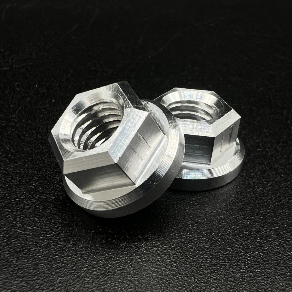 Motorrad Kettenradmuttern M8 Aluminium RACE (5er- oder 6er-Set) – Bild 2